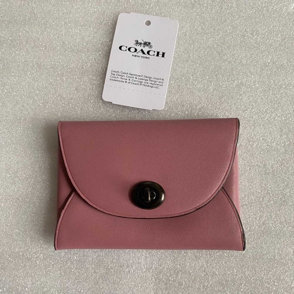 NWT COACH 79231G TURNLOCK CARD CASE TRUE PINK LEATHER